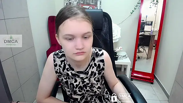  donnaSia  online show from May 29, 2026, 10:43 am