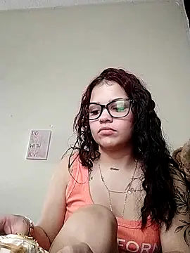 angelina 77 online show from April 21, 2026, 9:43 pm