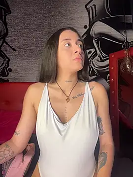 SinSirenXXX online show from June 26, 2026, 1:06 pm