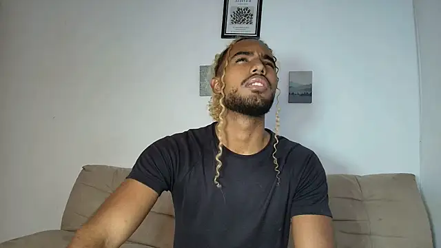 Snapshot of salvatore_amator chatting on July 2, 2026, 1:50 pm salvatore amator online show from July 2, 2026, 1:50 pm