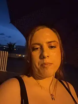 lumazzy online show from May 25, 2026, 8:29 pm