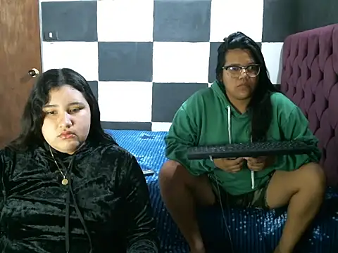 Valery-Khloe online show from July 6, 2026, 10:34 pm