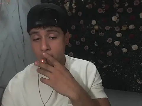 jbarto  online show from May 8, 2026, 2:48 am