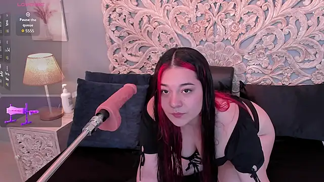 Sabrinna fox online show from April 28, 2026, 7:29 pm