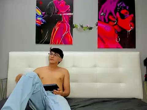 Megan78couple online show from April 24, 2026, 6:15 am