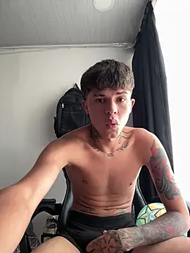 Jackdaniel001  online show from July 18, 2026, 4:37 pm