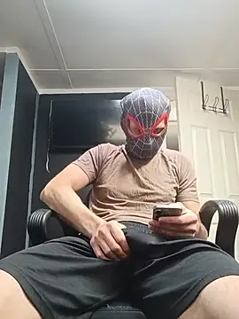bwcloverboy2 online show from June 3, 2026, 2:29 pm