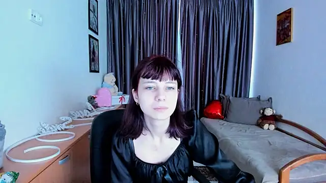 MiniLysii online show from May 7, 2026, 5:33 am