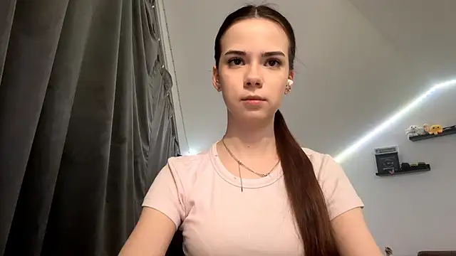 JoellaGrode online show from May 14, 2026, 7:22 pm