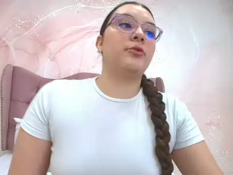 SussanConor online show from April 24, 2026, 12:51 pm