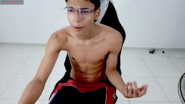 Im David 01 online show from April 22, 2026, 3:08 pm