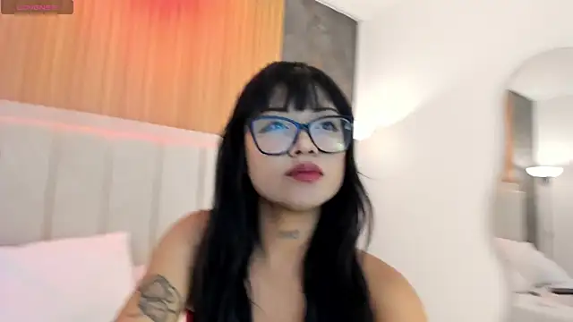 malory winehouse online show from April 23, 2026, 11:38 am