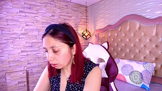 stephaniesun  online show from July 25, 2026, 1:28 pm