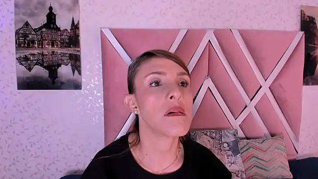 Nicoll 89 online show from April 24, 2026, 12:07 pm