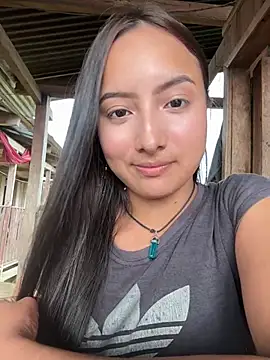 Snapshot of Soffia-zapata chatting on June 24, 2026, 8:28 pm Soffia-zapata online show from June 24, 2026, 8:28 pm