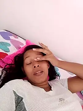 Stefany 03  online show from July 1, 2026, 7:36 pm
