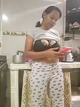 Stefany 03  online show from June 28, 2026, 1:23 am