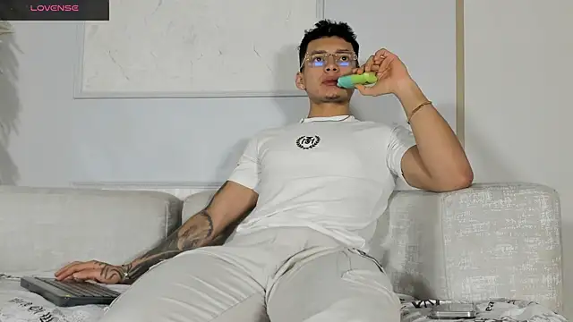 Alan Salazar online show from June 18, 2026, 5:40 pm