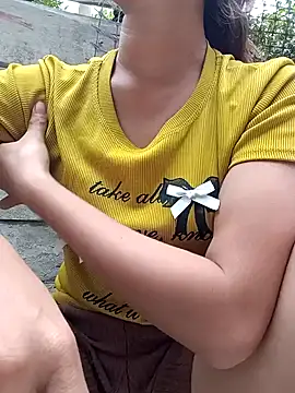 Rosie LoveUU online show from June 10, 2026, 10:49 am
