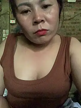 Helen-baby online show from May 13, 2026, 3:02 am