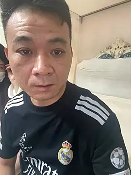 xiaowei zhibo online show from May 6, 2026, 12:58 am