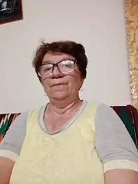 KetQueen101 online show from May 24, 2026, 8:09 pm