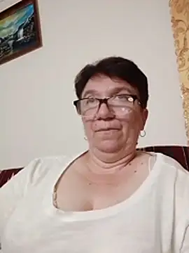 KetQueen101 online show from June 13, 2026, 8:51 pm
