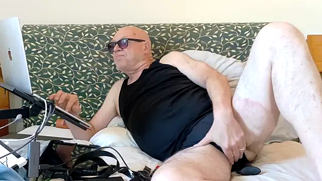 KinkCentral online show from June 10, 2026, 6:42 pm
