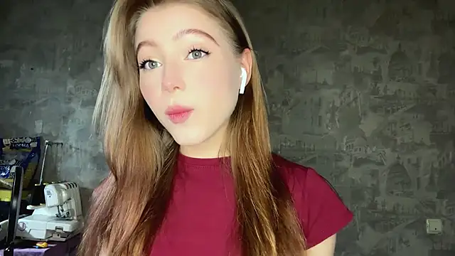AlberthaBudd online show from May 5, 2026, 10:18 am