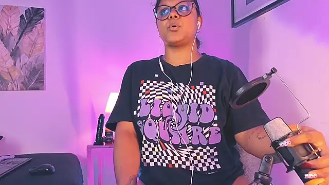 chelseea bluey1 online show from June 10, 2026, 7:37 pm
