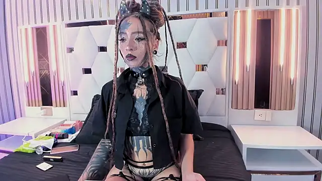 Snapshot of Lucy_Doll8 chatting on July 31, 2026, 10:40 pm Lucy Doll8 online show from July 31, 2026, 10:40 pm