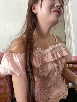 Miu-lete online show from May 4, 2026, 3:32 am