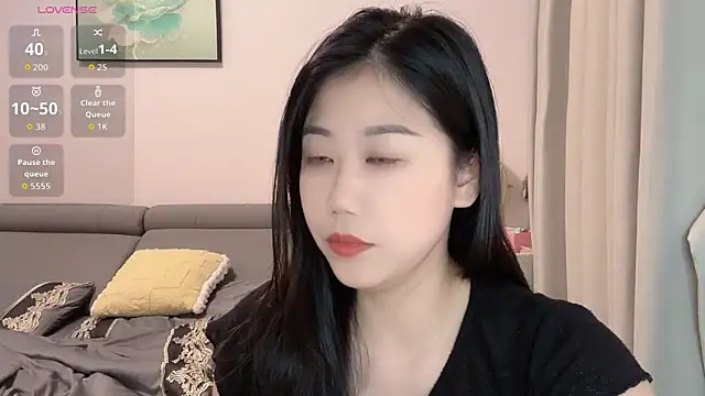 F-Yuwei online show from May 26, 2026, 3:21 pm