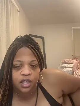 richierichelle online show from April 29, 2026, 3:32 am