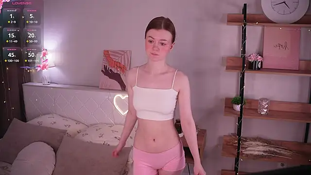 VeronaPavlock online show from May 8, 2026, 11:14 am