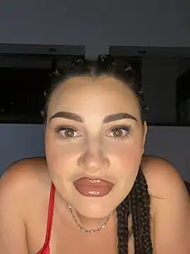 Snapshot of AylaSparkk chatting on June 25, 2026, 9:53 pm AylaSparkk online show from June 25, 2026, 9:53 pm