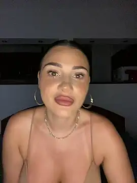 Snapshot of AylaSparkk chatting on July 1, 2026, 8:42 pm AylaSparkk online show from July 1, 2026, 8:42 pm