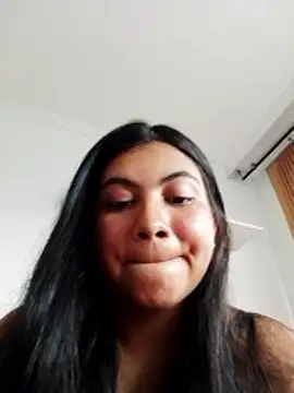 nefera03 online show from April 28, 2026, 9:08 pm