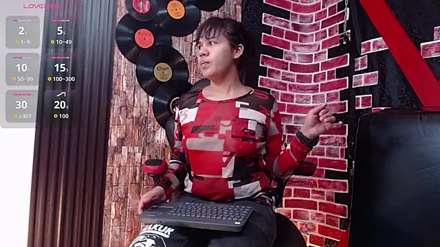 Snapshot of Dominatriz_Arlette chatting on June 15, 2026, 7:13 pm Dominatriz Arlette online show from June 15, 2026, 7:13 pm