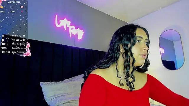 isaxcurves online show from May 6, 2026, 9:08 pm
