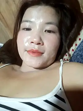 Cum200w online show from June 25, 2026, 2:20 am