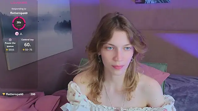 Emily Cartex online show from July 3, 2026, 5:47 am