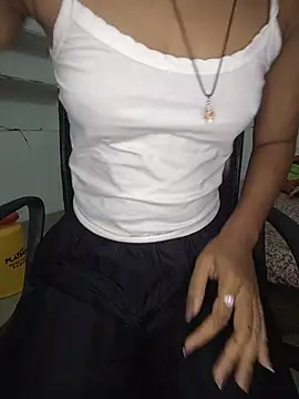 ESHA-LOVE online show from May 30, 2026, 7:58 am