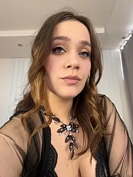 BabeLeyla online show from May 24, 2026, 6:46 am