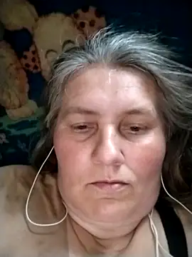 IrisMaris37 online show from May 11, 2026, 10:38 am