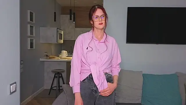 redheaddie online show from May 3, 2026, 6:11 pm