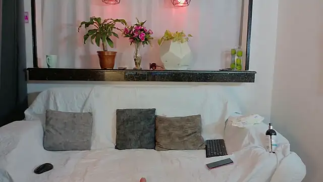 sexx goddess online show from August 4, 2026, 12:10 pm