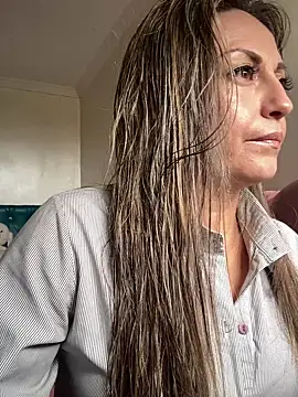 Snapshot of Angel_Nova_ chatting on July 16, 2026, 7:11 pm Angel Nova online show from July 16, 2026, 7:11 pm