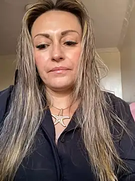 Snapshot of Angel_Nova_ chatting on June 25, 2026, 7:19 pm Angel Nova online show from June 25, 2026, 7:19 pm