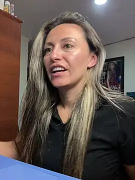 Snapshot of Angel_Nova_ chatting on July 20, 2026, 1:46 am Angel Nova online show from July 20, 2026, 1:46 am